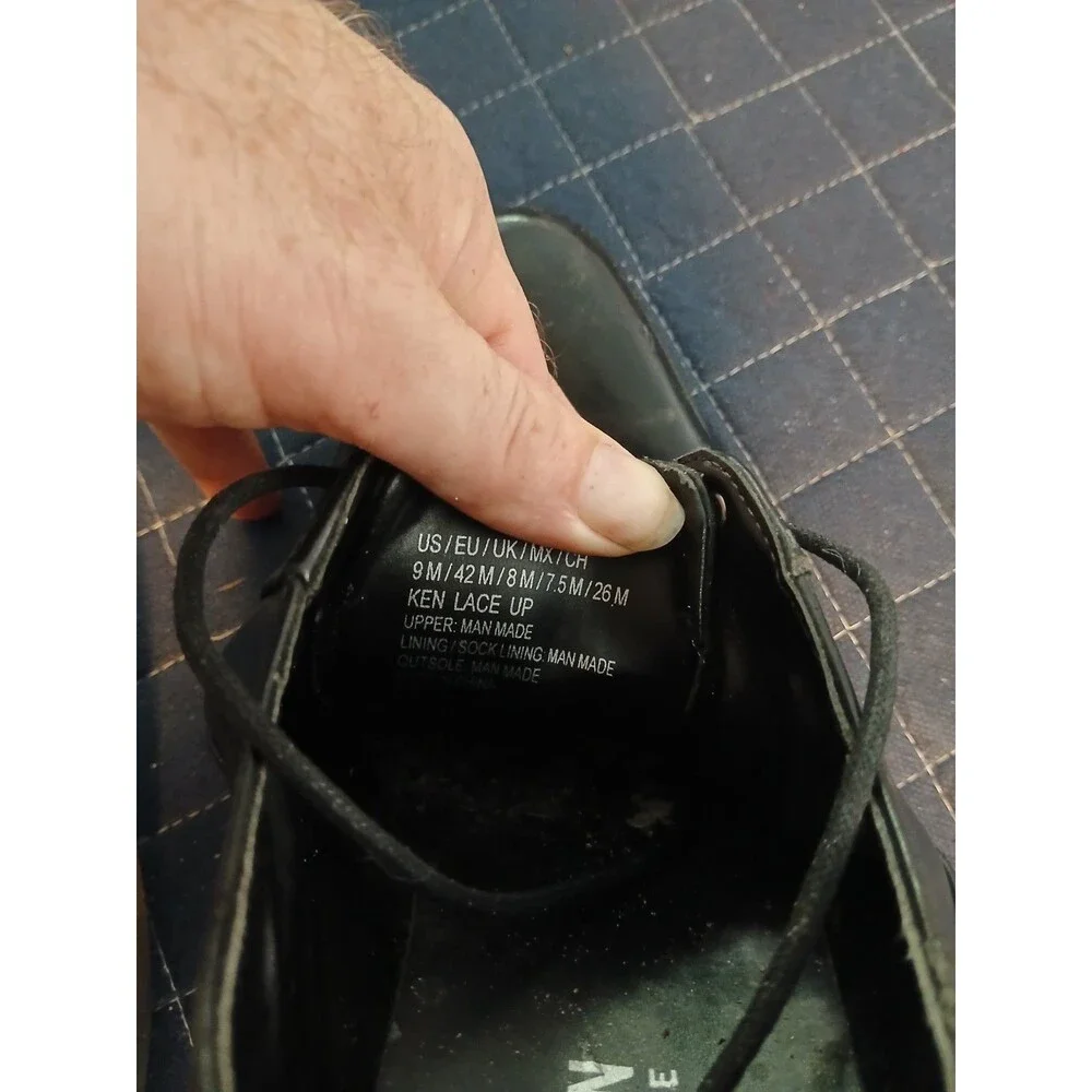 Kenneth Cole Dress Shoes Black Man Made Leather  - Size 9
